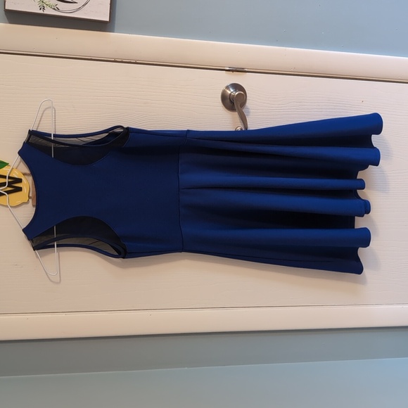 Women's S Xhiliration Dress - Picture 5 of 6